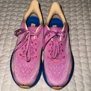 Hoka Clifton 9